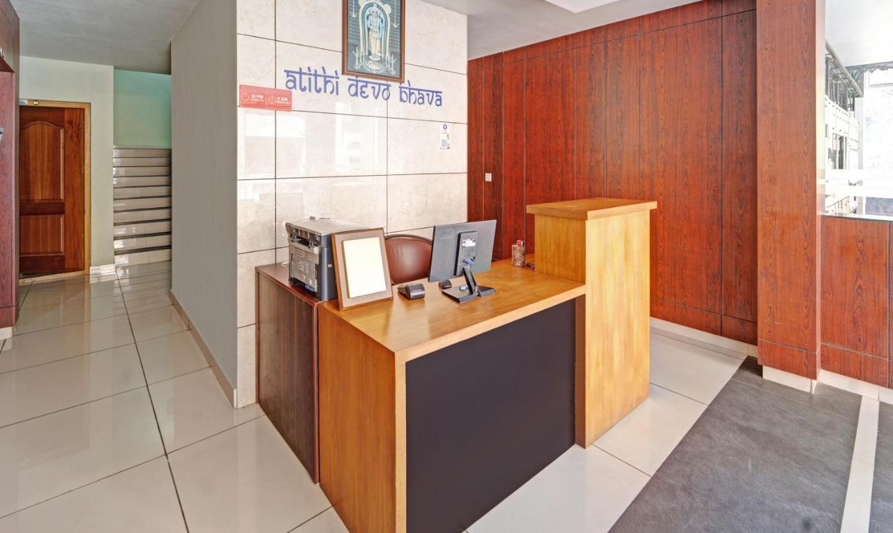 Sreepathi Nirmalyam Hotel Guruvayur Bagian luar foto